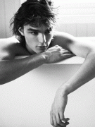 ����� ������� ���� - Nicholas Hoult - ������ ������������