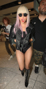 ae9f0d46205394 Fotos: Lady Gaga mostrando la cola en el aeropuerto