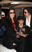 Angelina Jolie (Анджелина Джоли) - Страница 2 0fbd0067374467
